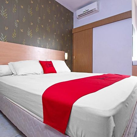 Reddoorz Syariah Near Btc Fashion Mall Bandung Exterior photo