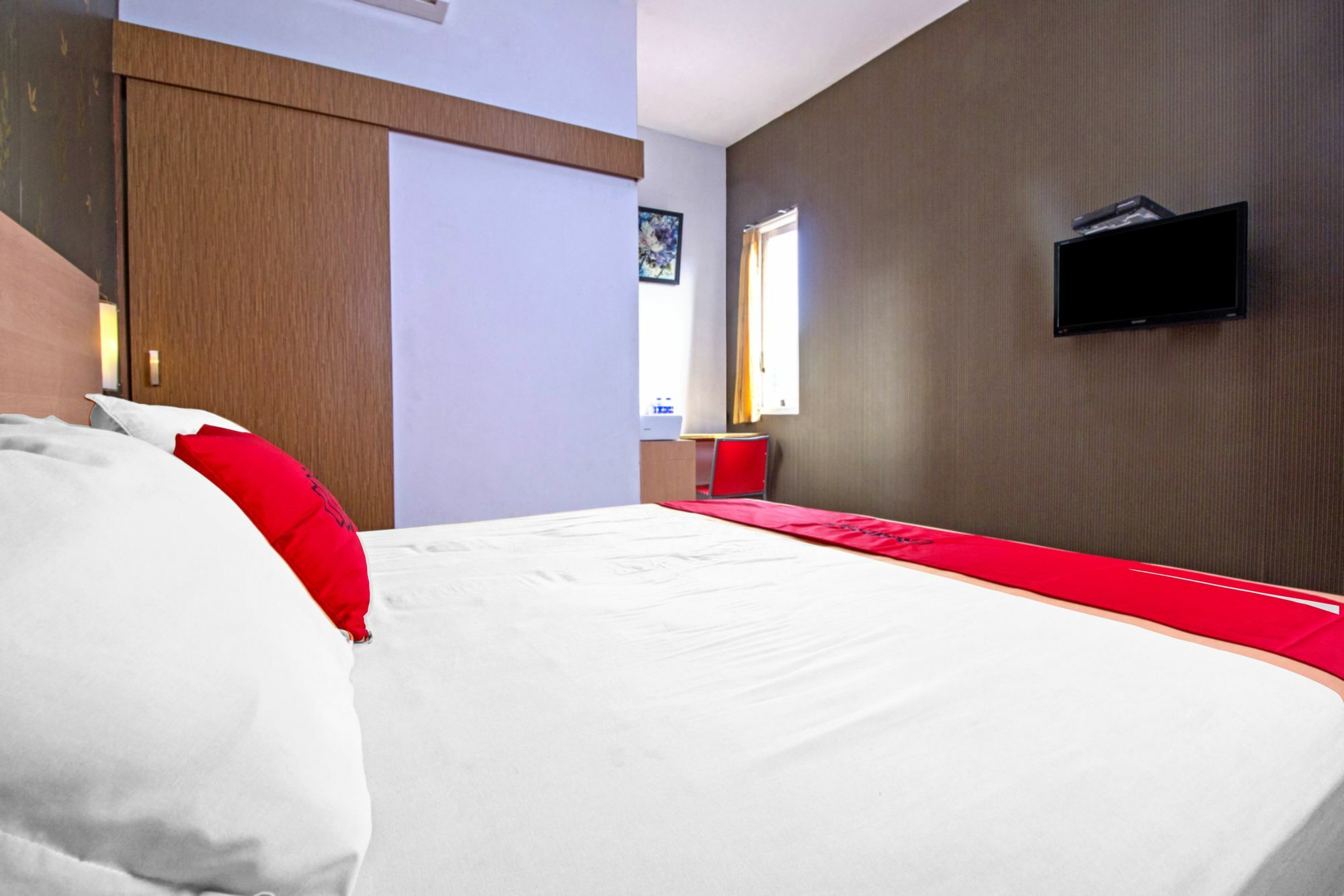 Reddoorz Syariah Near Btc Fashion Mall Bandung Exterior photo
