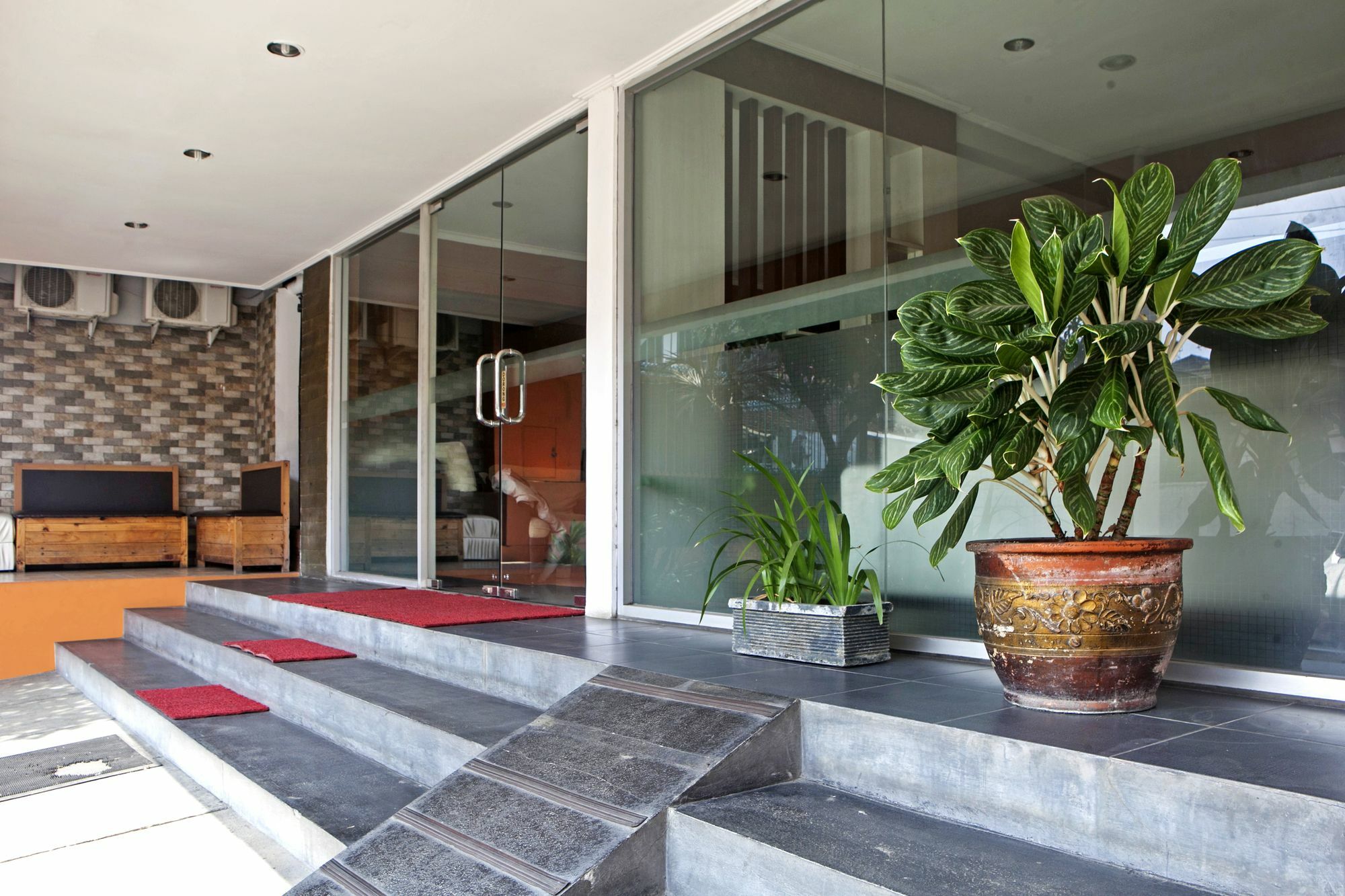 Reddoorz Syariah Near Btc Fashion Mall Bandung Exterior photo